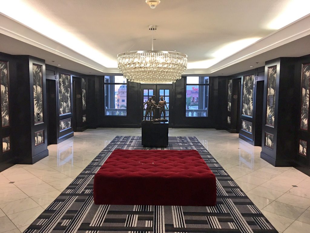 SPG Amex Holiday Challenge in San Diego, San Diego, SPG Amex, SPG, Amex, US Grant, elevator lobby