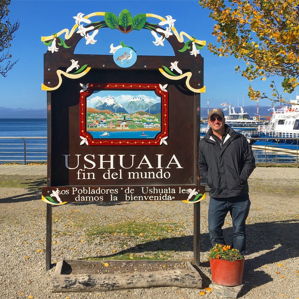 Two Days in Ushuaia, Argentina, Ushuaia, sign