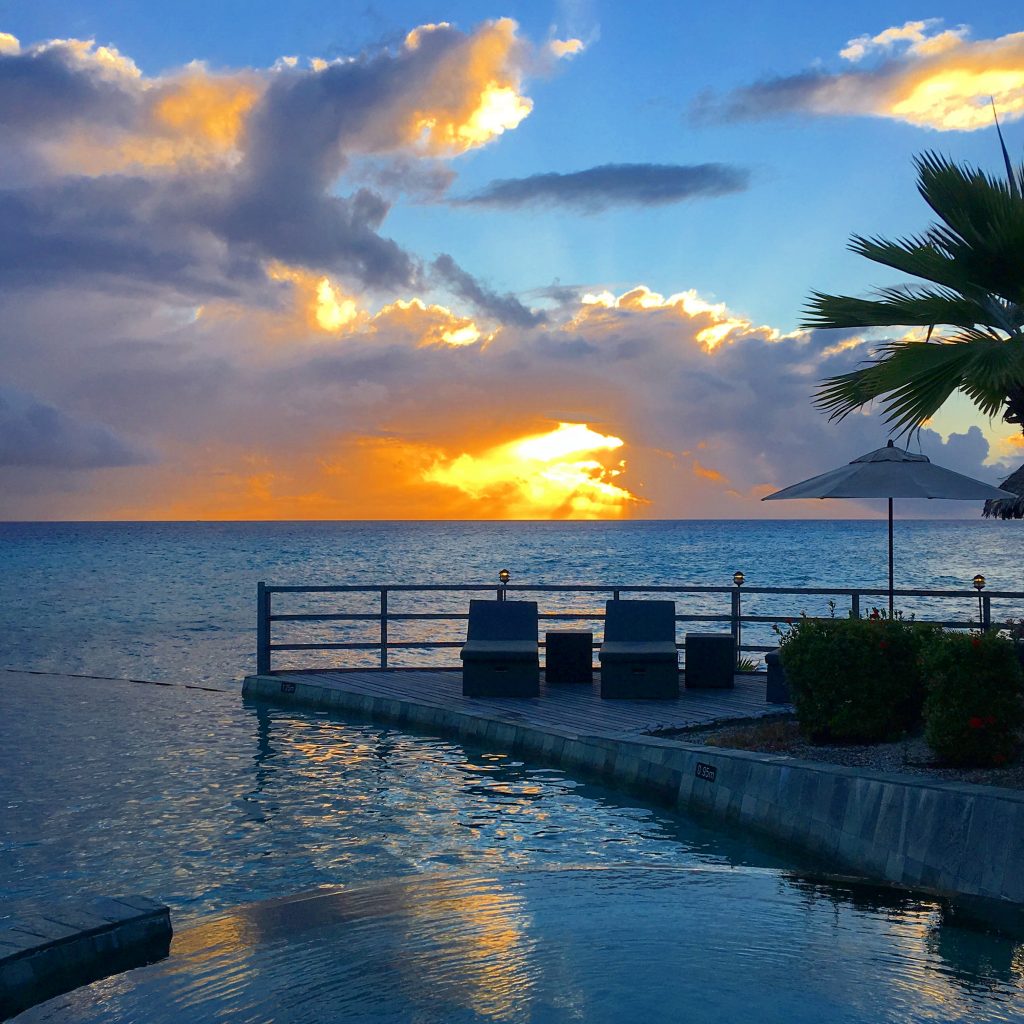 2 days in Rangiroa, Rangiroa, French Polynesia, Hotel Kia Ora Resort, sunset